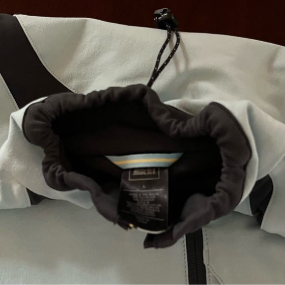 REI woman’s light weight blue and black jacket Size L - Picture 4 of 10